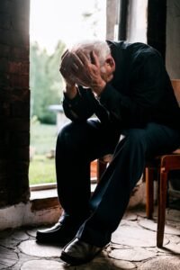 How to Deal with Dementia and Alzheimer's Behaviours Causes Manage Solutions, dementia care at home