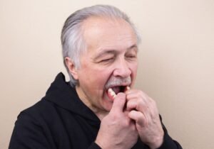 Physical issues like dental pain, swallowing difficulties (dysphagia), or gastrointestinal discomfort can also contribute to food refusal. Additionally, dementia patients who refuse to eat and drink may be influenced by mood changes such as anxiety, depression, or apathy, which frequently occur in dementia and can significantly reduce appetite and interest in meals. In the advanced stages of dementia, a decreased appetite may be the body’s natural response to the progression of the disease, indicating that the body is shutting down. Why do Dementia Patients Refuse to Eat and Drink, dental problem, Physical issues like dental pain, swallowing difficulties (dysphagia), or gastrointestinal discomfort can also contribute to food refusal. Additionally, dementia patients who refuse to eat and drink may be influenced by mood changes such as anxiety, depression, or apathy, which frequently occur in dementia and can significantly reduce appetite and interest in meals. In the advanced stages of dementia, a decreased appetite may be the body’s natural response to the progression of the disease, indicating that the body is shutting down.