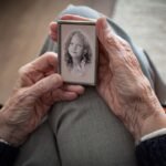 Caring for a parent who has dementia and doesn’t remember you, dementia care at home 2