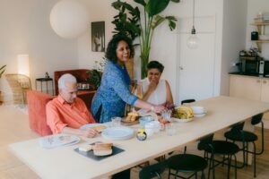 How to Care for a Dementia Patient at Home When you decide to care for a dementia patient at home, it’s both a loving choice and a big responsibility. It means learning about the condition, adjusting routines, and finding ways to support their independence while keeping them safe. This guide offers simple, practical advice so you can feel more confident in your role.
