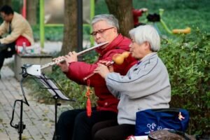 Using Music as a Distraction Technique, Why Music Works So Well People affected by dementia respond best when individualised music has resonance and is personally meaningful. Moreover, music memory remains intact even when other memories fade. Therefore, familiar songs trigger positive emotions and reduce distress.