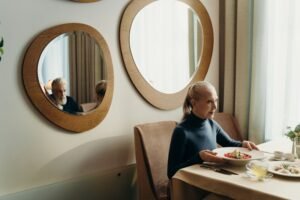 Does Frontotemporal Dementia Affect Communication? Yes. Some people develop primary progressive aphasia, where finding the right word becomes a daily struggle. Speech can grow hesitant, and sentences shorter as the condition progresses.